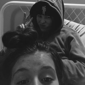 Meet your Posher, Iris